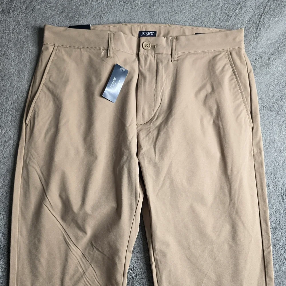 NWT J Crew Tech Pant Mens 30x30 Khaki  Slim Fit Performance Golf Casual Stretch